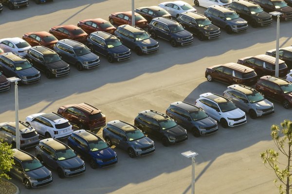 Le flocage de véhicules pour renforcer la stratégie marketing